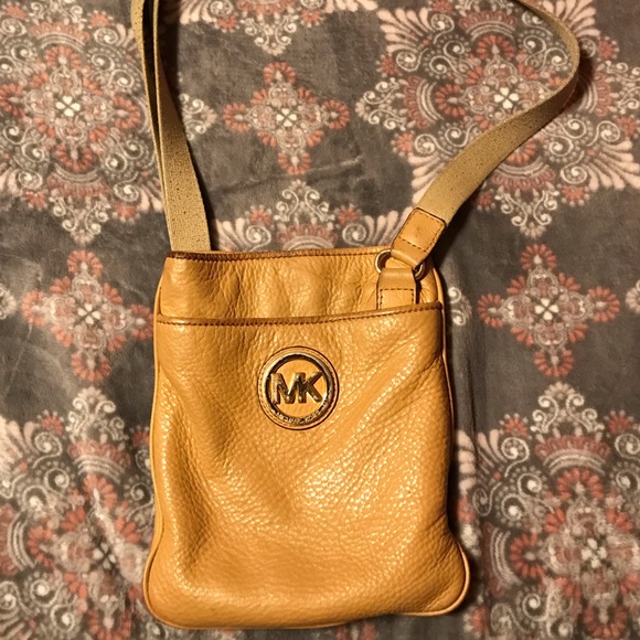 Michael Kors Handbags - *UPDATE* | MK Beige Crossbody Bag